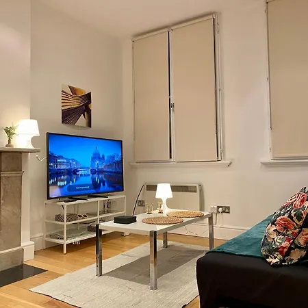 Apartamento One-Bed Flat In The Heart Of London, Bank Payment Required To The Host Up To 12H After You Have Made A Reservation
